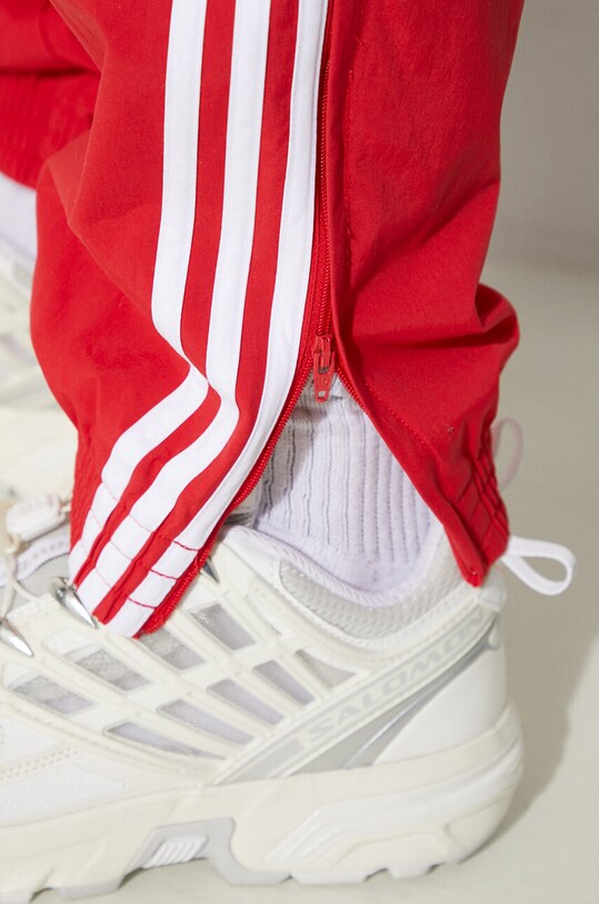 Tepláky adidas Originals Adicolor Woven Firebird Track Top IT2498 červená