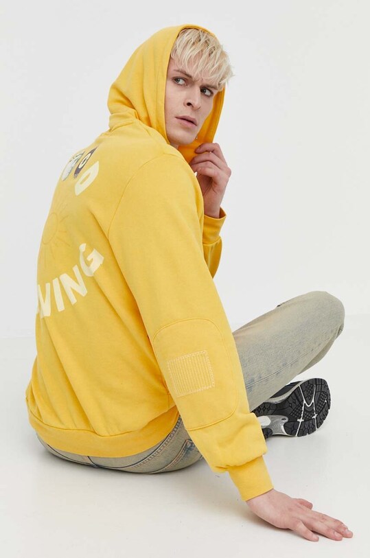 Desigual felpa MARIO con giallo 24SMSK11