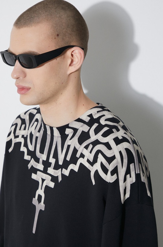 Bavlněná mikina Marcelo Burlon Graffiti Wings Comfort Crew CMBA097S24FLE001100C černá