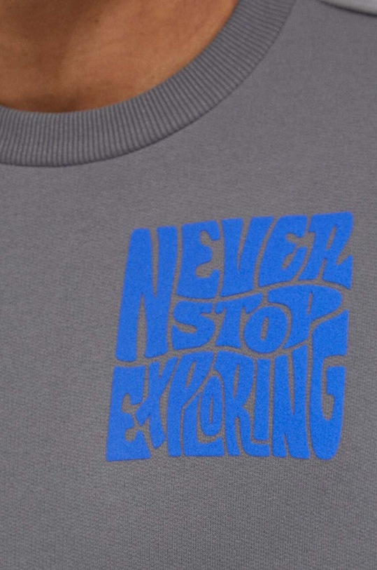 The North Face pamut melegítőfelső NF0A87EK0UZ1 szürke