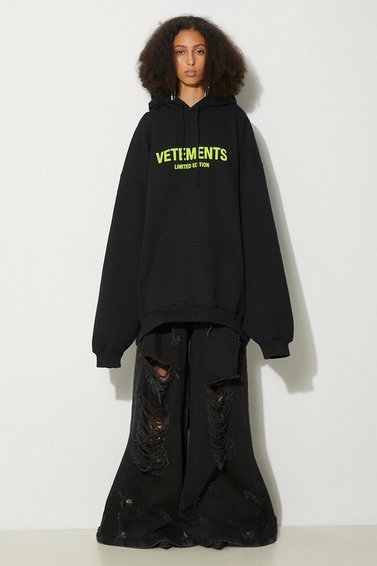 Clothing VETEMENTS sweatshirt Limited Edition Logo Hoodie UE64HD600X black