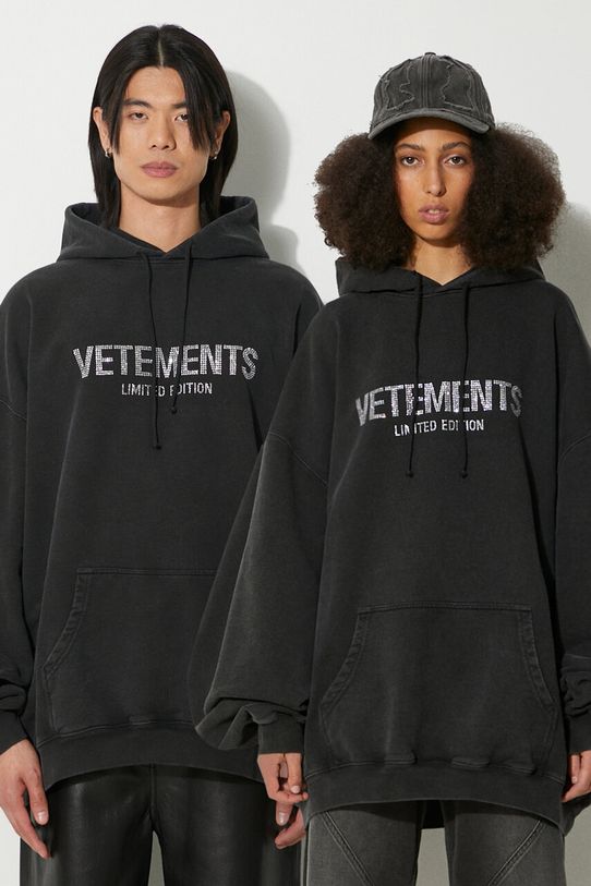 VETEMENTS bluza Crystal Limited Edition z kapturem czarny UE64HD650B