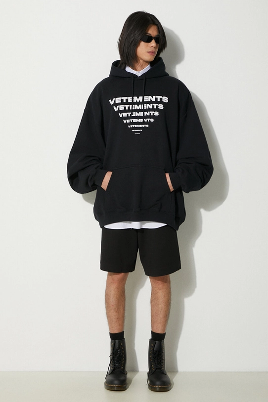 VETEMENTS sweatshirt Pyramid Logo Hoodie UE64HD120B black SS24