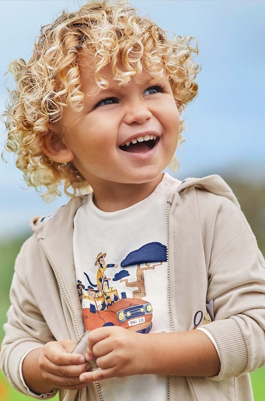 Mayoral longsleeve bawełniany niemowlęcy nadruk beżowy 1033.3C.Baby.PPYH