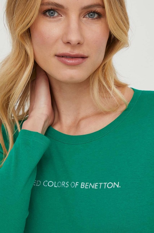 Bavlnené tričko s dlhým rukávom United Colors of Benetton zelená 3GA2E16G0