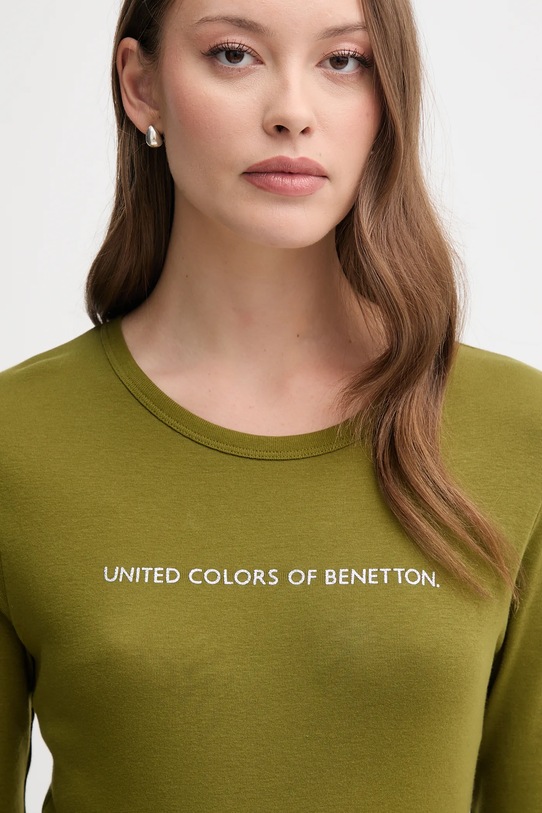 Βαμβακερή μπλούζα με μακριά μανίκια United Colors of Benetton πράσινο 3GA2E16G0