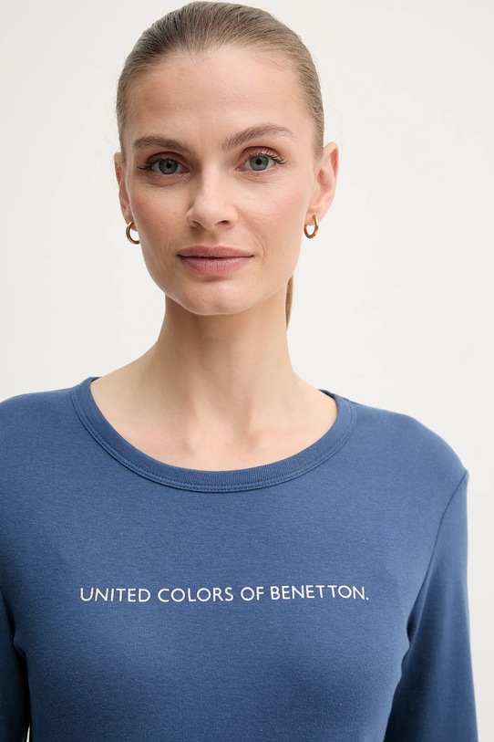United Colors of Benetton longsleeve bawełniany niebieski 3GA2E16G0