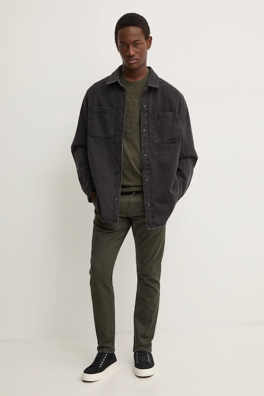 Bavlněné tričko s dlouhým rukávem Levi's A6145 zelená AW24