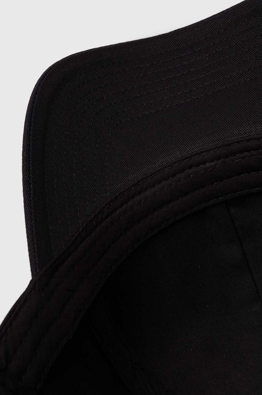 Guess czapka z daszkiem bawełniana czarny V4RZ01.WFKN0