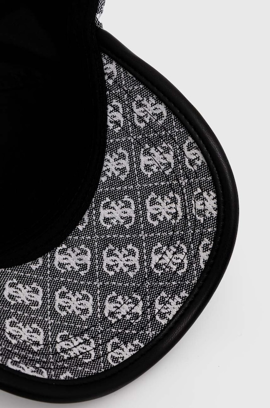 Guess czapka z daszkiem czarny AW9497.POL01