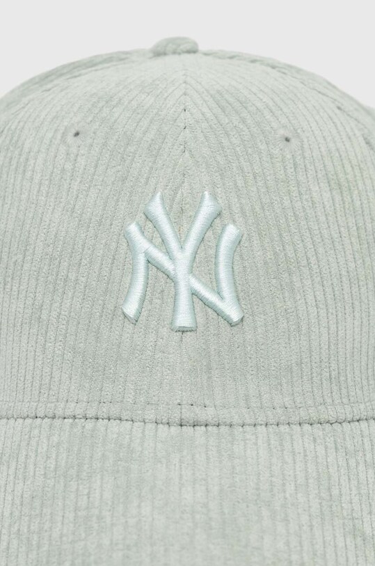 New Era cappello con visiera in velluto a coste 9Forty New York Yankees 60434998 verde SS24