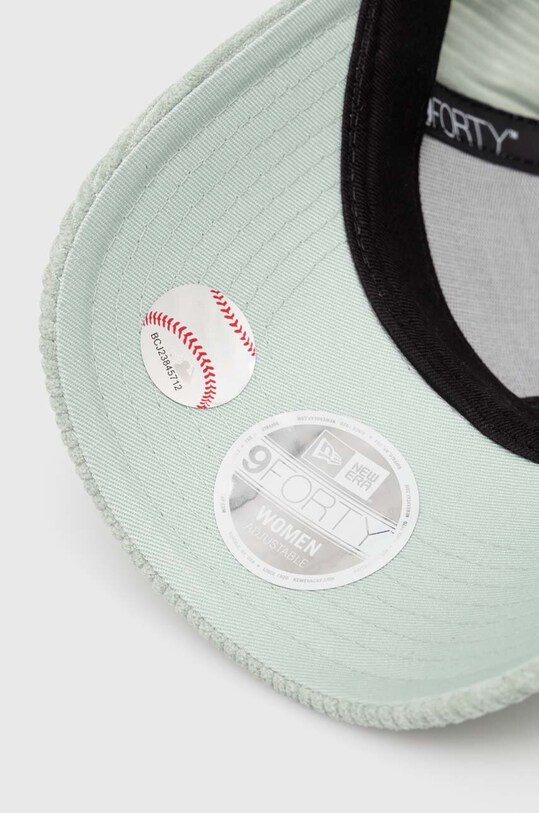 New Era cappello con visiera in velluto a coste 9Forty New York Yankees verde 60434998