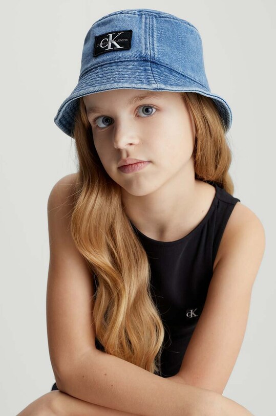 Calvin Klein Jeans kapelusz bawełniany dziecięcy IU0IU00593.PPYH niebieski