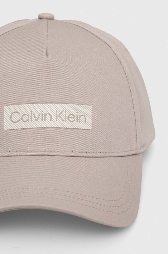 Βαμβακερό καπέλο του μπέιζμπολ Calvin Klein K50K511550 μπεζ SS24