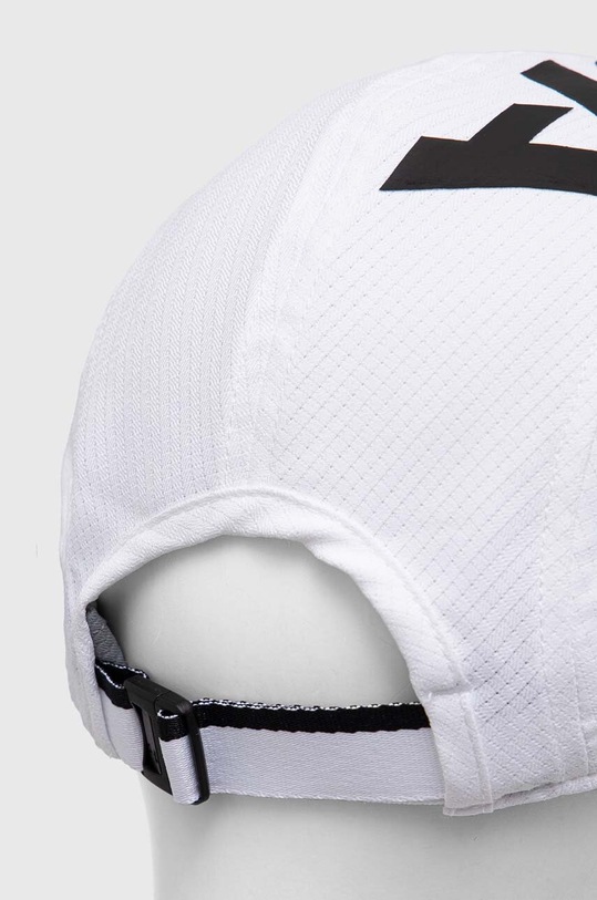 Akcesoria Under Armour czapka z daszkiem Iso-Chill Armourvent 1383436 biały