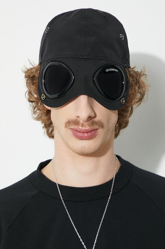 Kšiltovka C.P. Company Chrome-R Goggle 16CMAC146A005904A