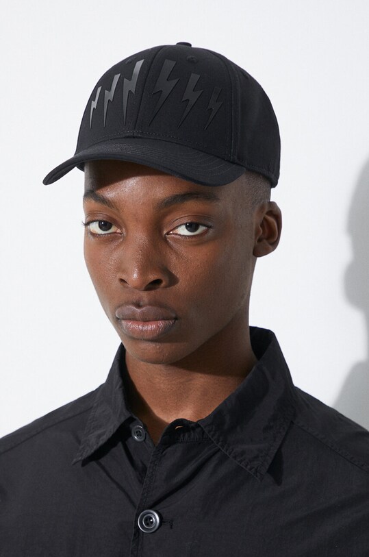 Neil Barrett czapka bawełniana Bolt Cotton Twill Six Panels Cap MY77320A.Y9501.001N czarny