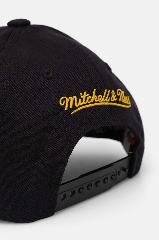 Mitchell&Ness czapka z daszkiem z domieszką wełny Los Angeles Lakers HHSSINTL1434.LALBLCK czarny SS24