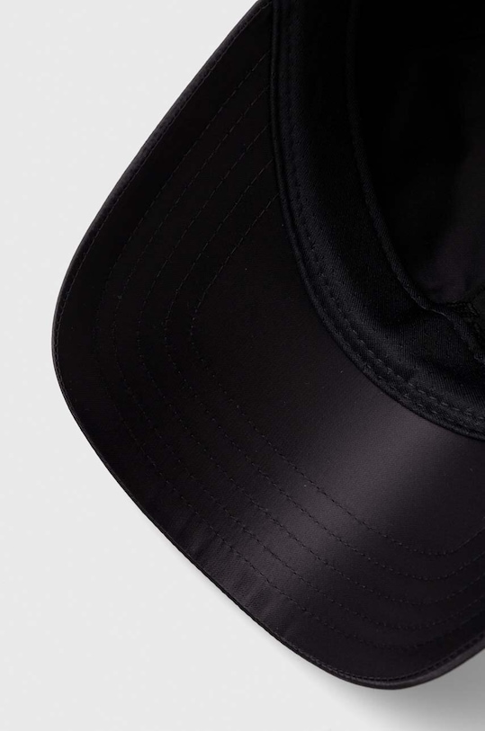 Шапка с козирка adidas черен IP6314