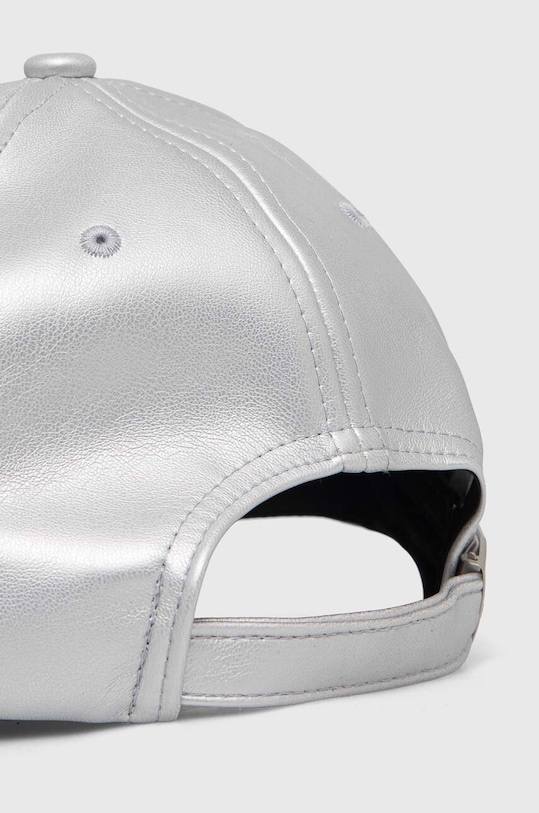 Kiegészítők IRO baseball sapka WP90GREB ezüst