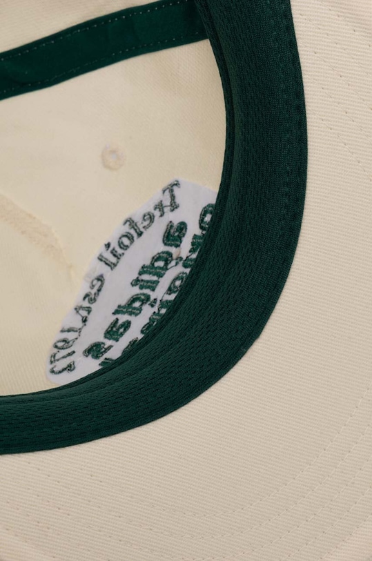 Kšiltovka adidas Originals béžová IS0335