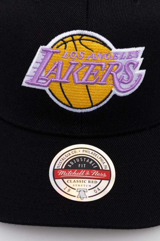 Mitchell&Ness czapka z daszkiem z domieszką wełny NBA LOS ANGELES LAKERS HHSSINTL1245.LALBLCK czarny SS24