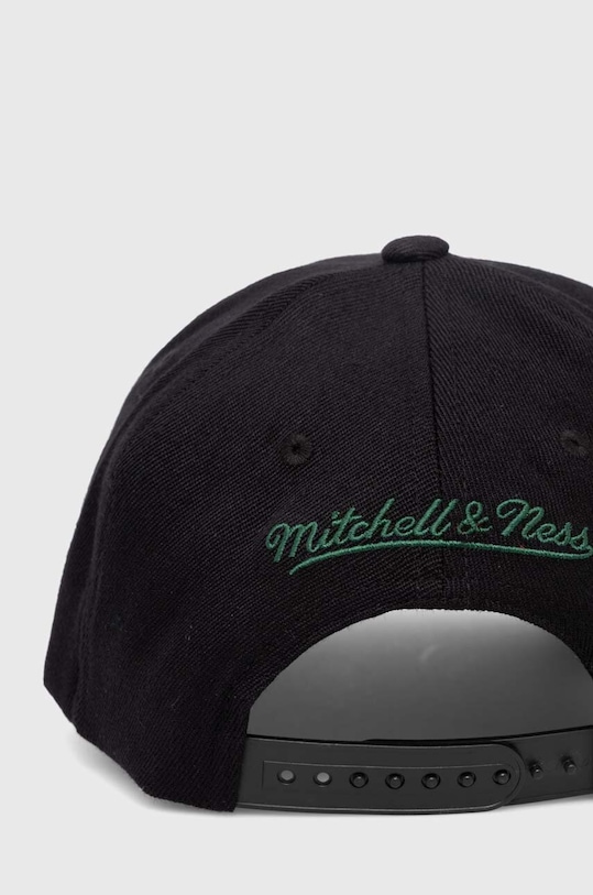 Кепка з домішкою вовни Mitchell&Ness NBA MILWAUKEE BUCKS HHSSINTL1245.MBUBLCK чорний SS24