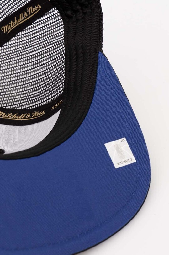 Mitchell&Ness czapka z daszkiem NBA GOLDEN STATE WARRIORS czarny HHSS7016.GSWYYPPPBLCK