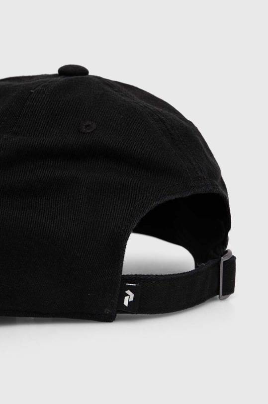 Akcesoria Peak Performance czapka z daszkiem bawełniana G79757 czarny