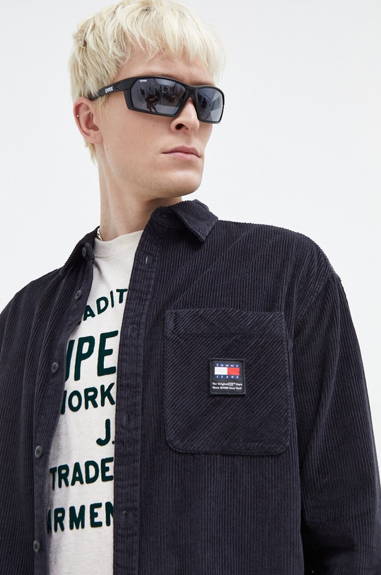 Tommy Jeans koszula sztruksowa DM0DM18324 czarny SS24