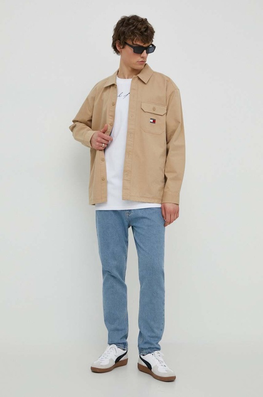 Rifľová košeľa Tommy Jeans DM0DM18331 béžová SS24