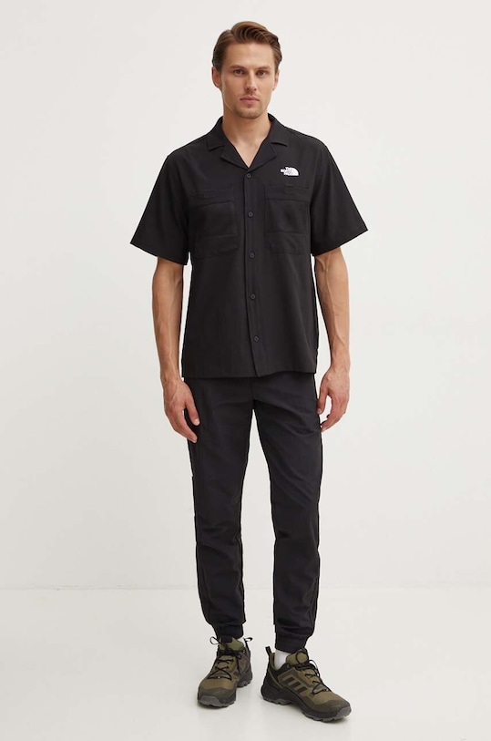 Košeľa The North Face First Trail NF0A87QKJK31 čierna SS24
