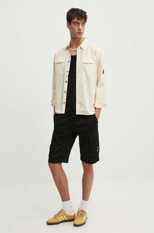 C.P. Company koszula bawełniana Gabardine Pocket 16CMSH157A002824G beżowy SS24