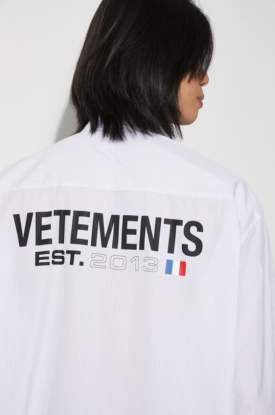 VETEMENTS cotton shirt Established Logo Shirt UE64SH220W white