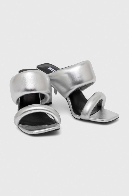 Usnjeni natikači Karl Lagerfeld IKON HEEL KL39005A.0SL srebrna SS24