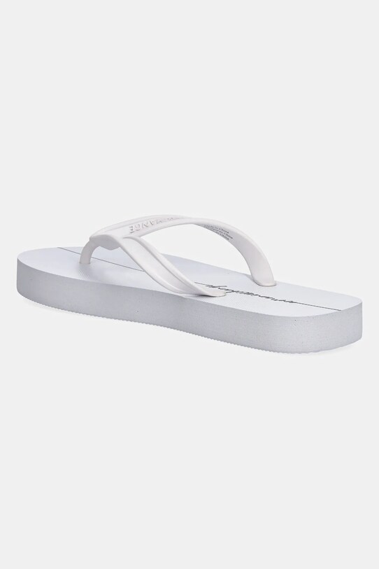 Obuwie Armani Exchange japonki XDQ010.XV700.K681 biały