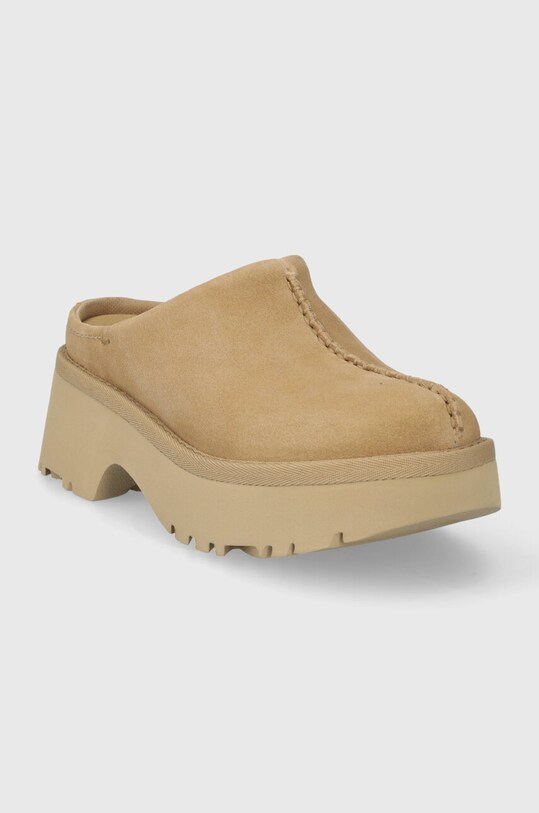 UGG klapki zamszowe NeHeights Clog 1152731.SAN beżowy SS24