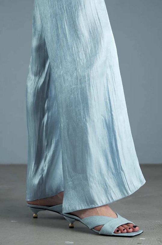 Vanda Novak klapki Maya Maya.Ligh.jeans