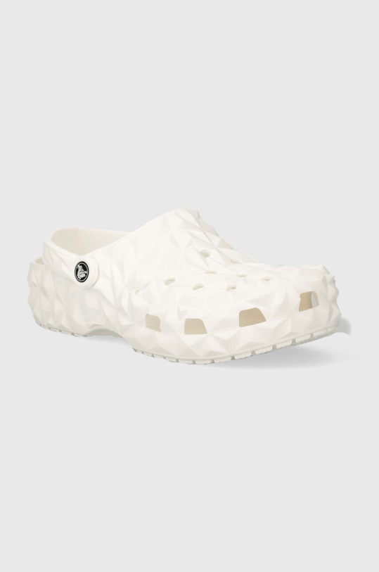 Παντόφλες Crocs Classic Geometric Clog φλατ λευκό 209563.100