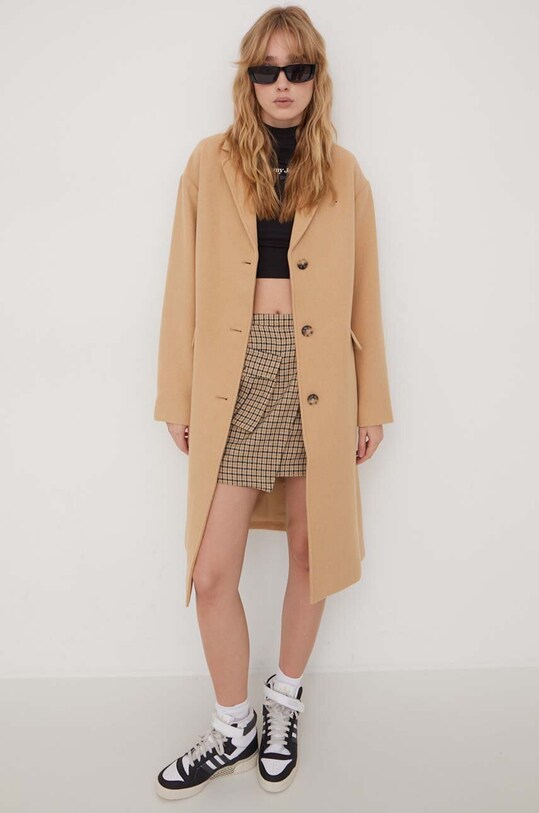 Tommy Jeans płaszcz z domieszką wełny DW0DW17232 beżowy SS24