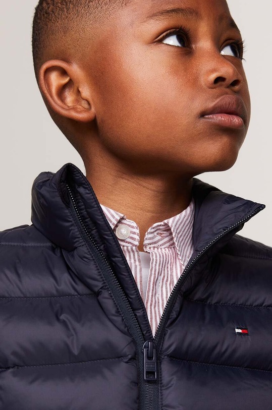 Chłopiec Tommy Hilfiger bezrękawnik puchowy dziecięcy KS0KS00439.PPYH czarny
