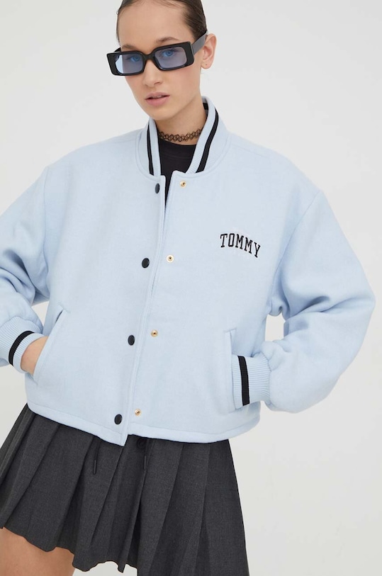 Tommy Jeans kurtka bomber z domieszką wełny niebieski DW0DW17236