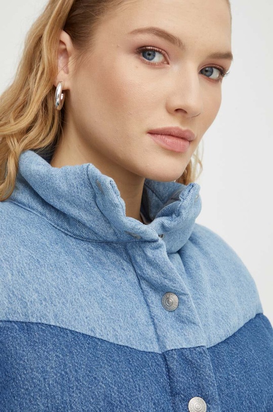 Pernati prsluk Levi's plava A7189
