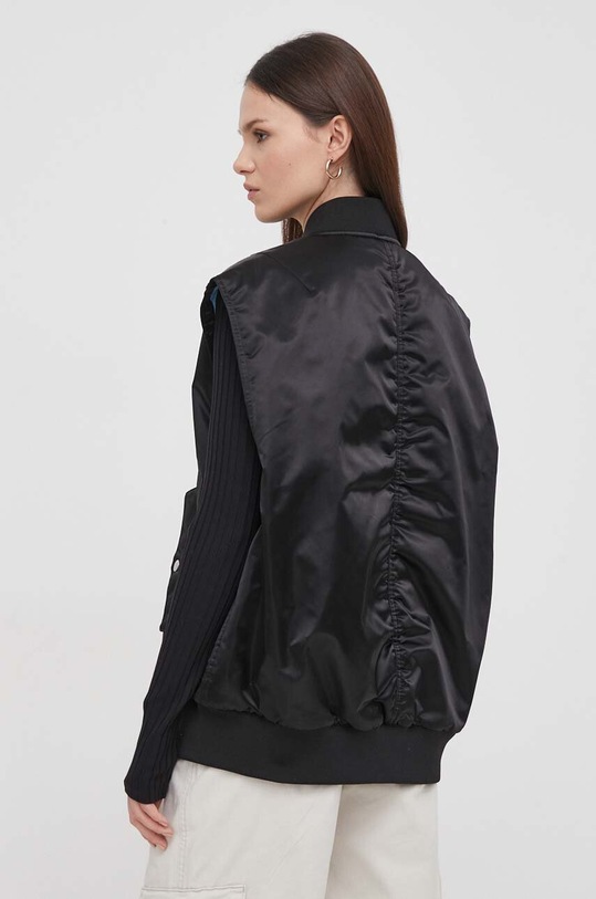 Vesta Calvin Klein Jeans J20J223039 čierna SS24