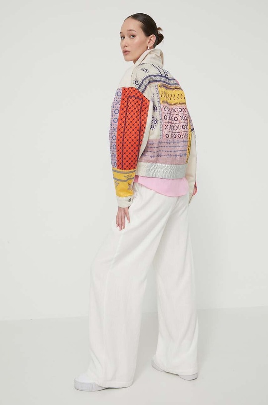 Desigual giacca non isolato beige 24SWED02