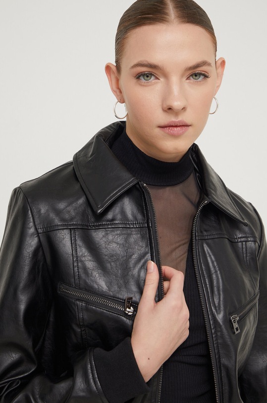 Desigual kurtka KENT czarny 24SWEW25