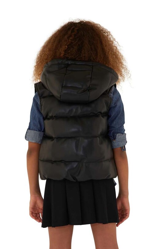 Guess gyerek mellény J4RN01.WE8D0.PPYH fekete