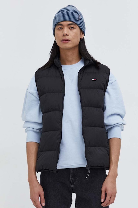 Páperová vesta Tommy Jeans prechodné čierna DM0DM17893