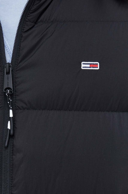 Páperová vesta Tommy Jeans DM0DM17893 čierna
