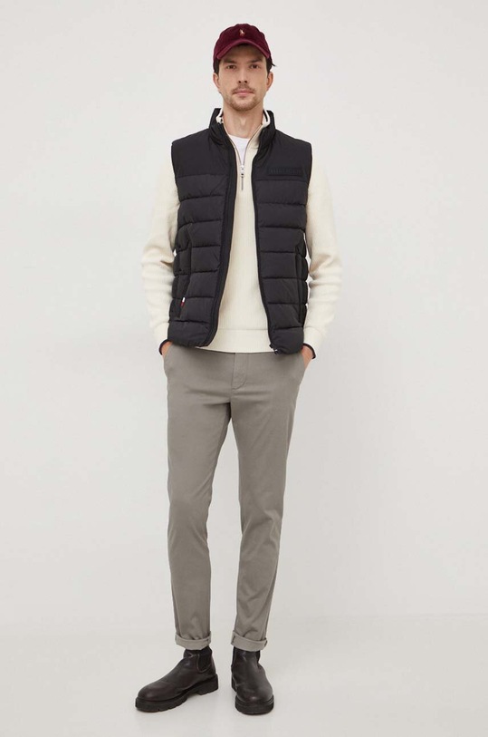 Безрукавка Tommy Hilfiger MW0MW33733 чорний SS24
